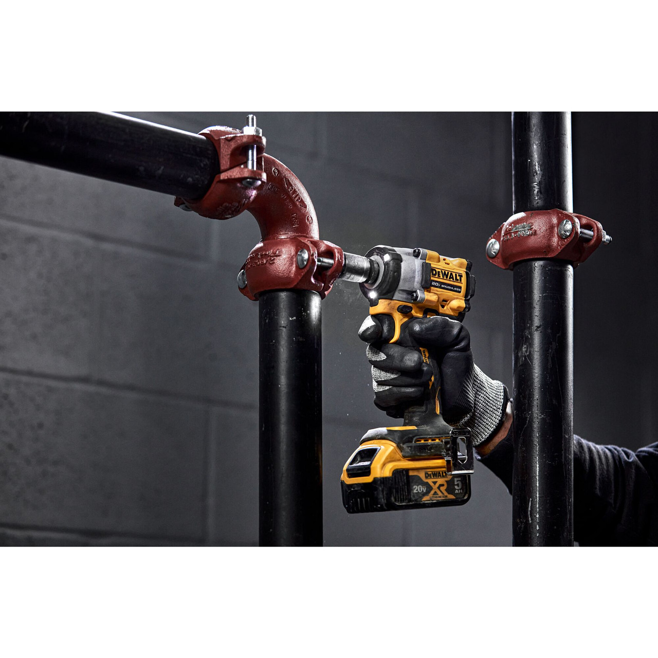 DeWalt DCF921B 20V MAX ATOMIC Brushless 1/2 Inch Impact Wrench with Hog Ring Anvil (Tool Only)