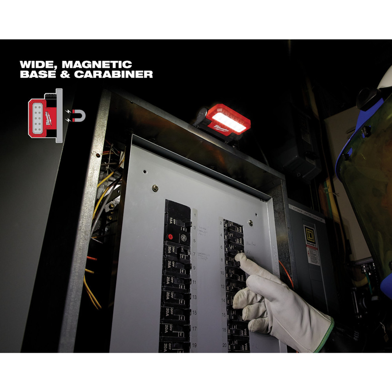 Milwaukee 2114-21 USB ROVER Rechargeable Pivoting 550 Lumen Flood Light Milwaukee 2114-21 USB ROVER Rechargeable Pivoting 550 Lumen Flood Light