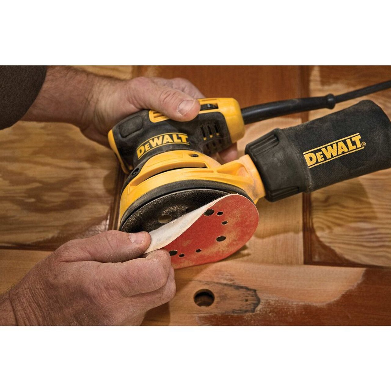DeWalt DWE6423K 5 inch Variable Speed Random Orbit Sander Kit