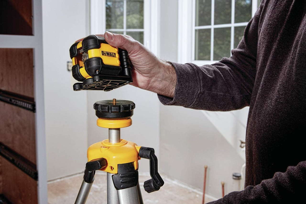 DeWalt DW08802CG Green Cross Line Laser Level