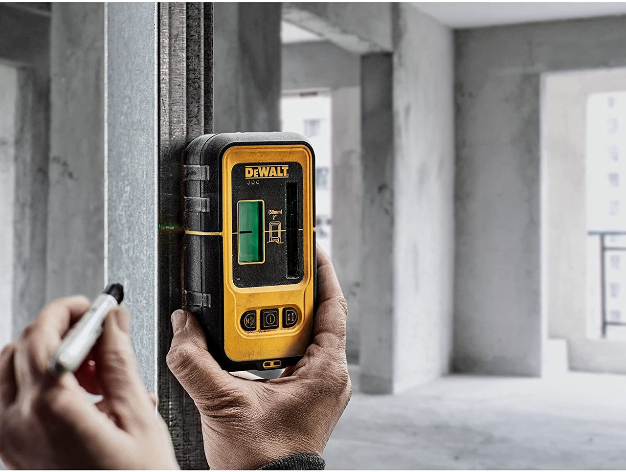 DeWalt DW0892G Green Laser Line Detector