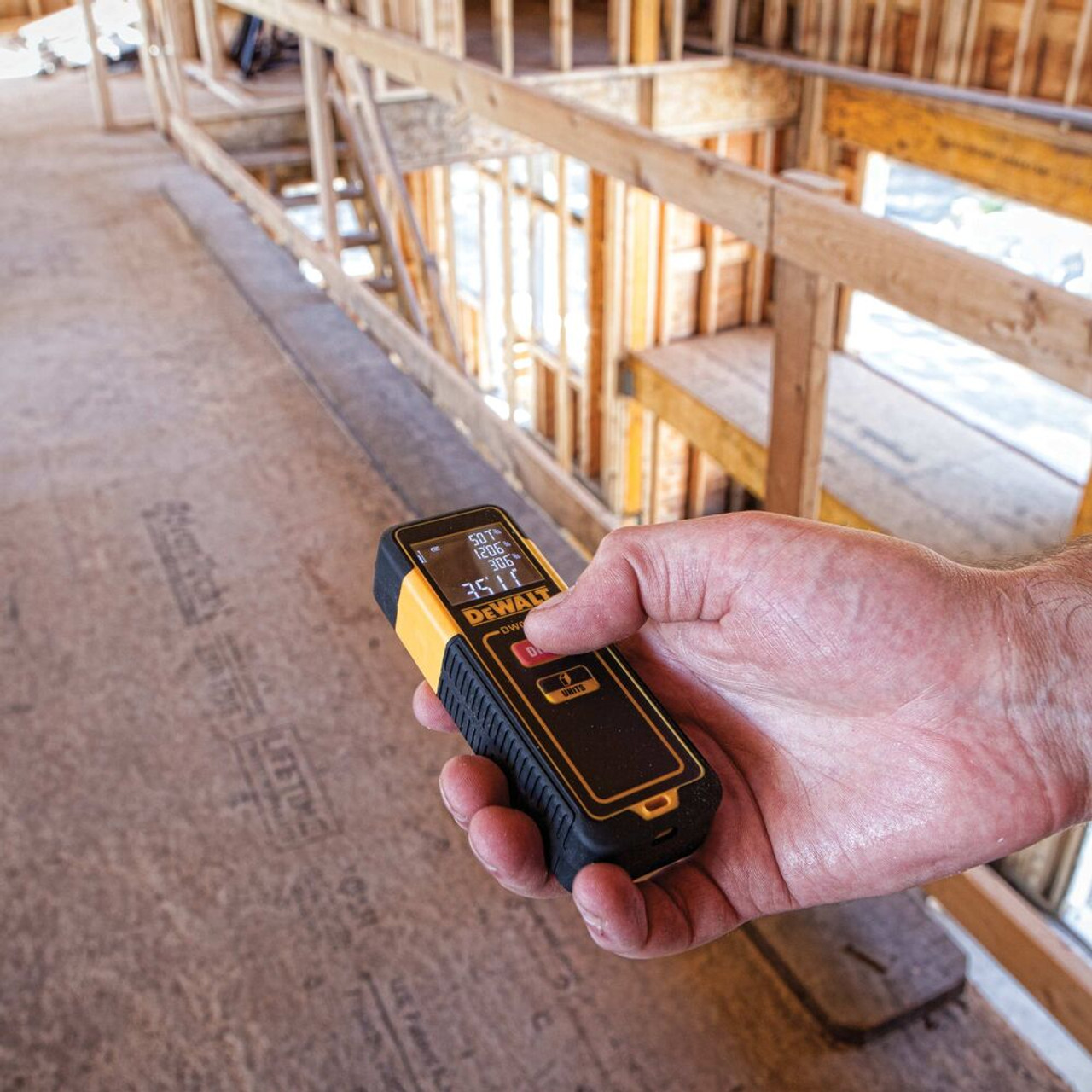 DeWalt DW065E 65' Laser Distance Measurer