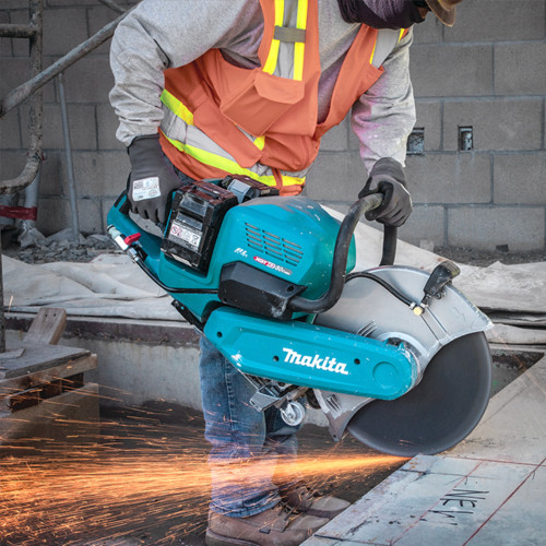 Makita CE001GL401 80V Max (40Vx2) XGT Cordless Brushless 14 inch Power Cutter Kit showing in use cutting a notch out of steel flat stock