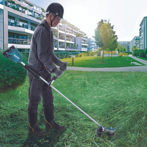Makita DUR368LPT4 18Vx2 LXT 15 Inch  Brushless Line Trimmer Kit