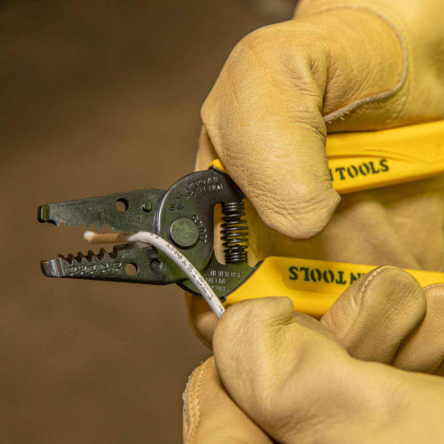 Klein Tools 11045 Compact Wire Stripper and Cutter