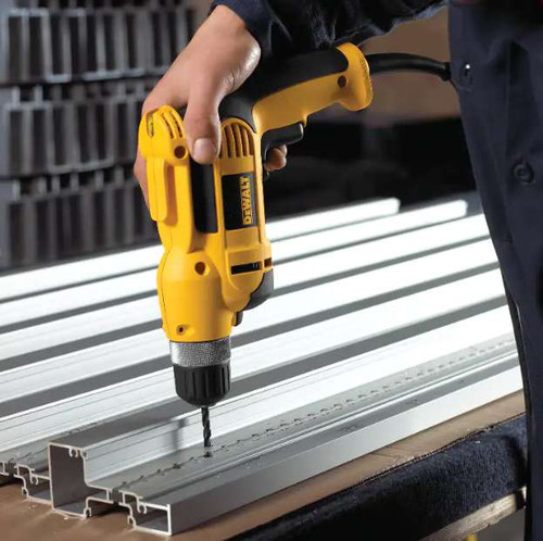 DeWalt DWE1014 3/8 inch Variable Speed Drill with Keyed Chuck