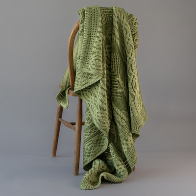 Aran Fairy Tree & Cable Knit Throw - Green