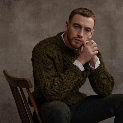 Men's Honeycomb Handknit Crew Neck Aran Sweater - Moss Green