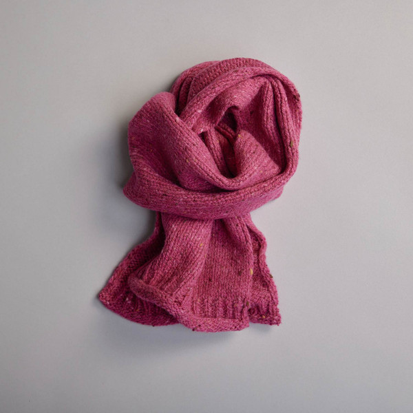 Women's Traditional Donegal Tweed Snood - Pink