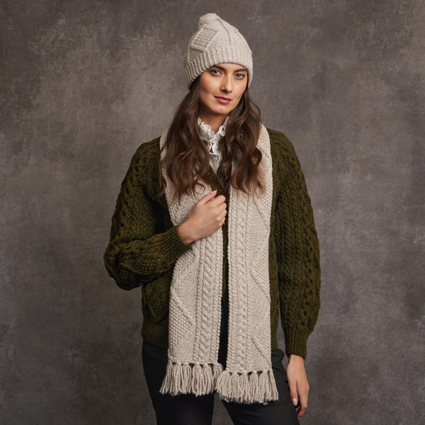 Women's Handknit Aran Scarf - Oatmeal
