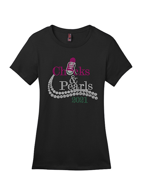 Chucks & Pearls - T-Shirt