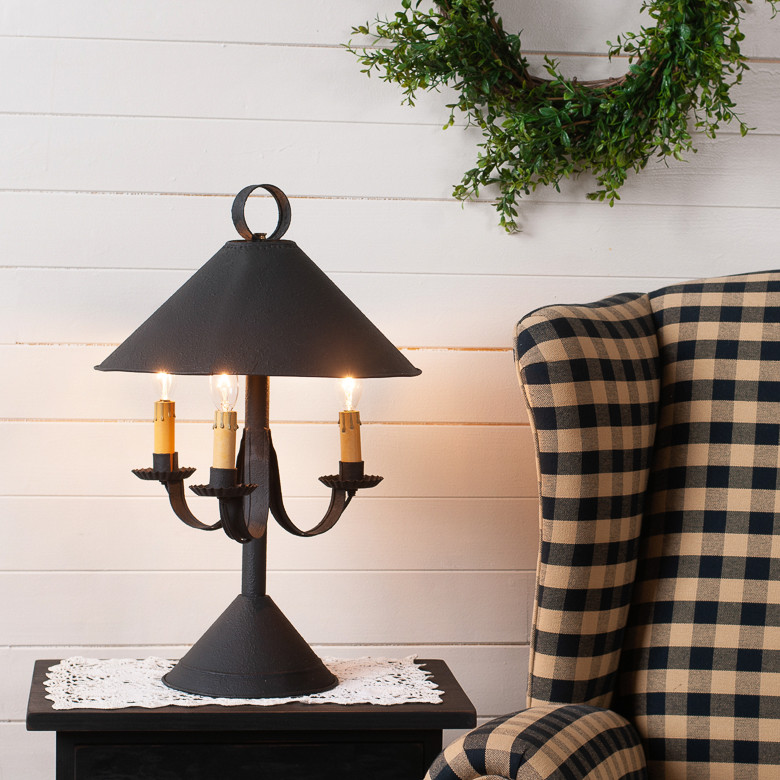 Irvin's Walker House Lamp in Textured Black