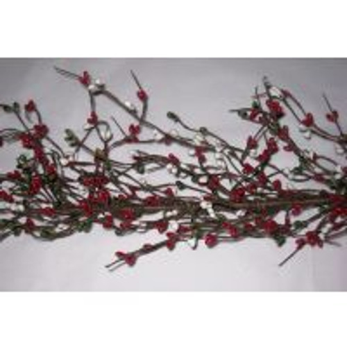 Primitive Pip Berry Garland in Red Green and White