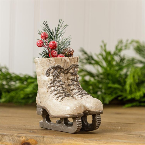 Small Ice Skates Shelf Sitter 7RS920