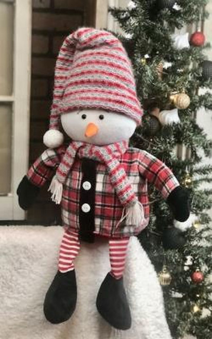 Pudgy Tob Sitting Snowman FY237015
