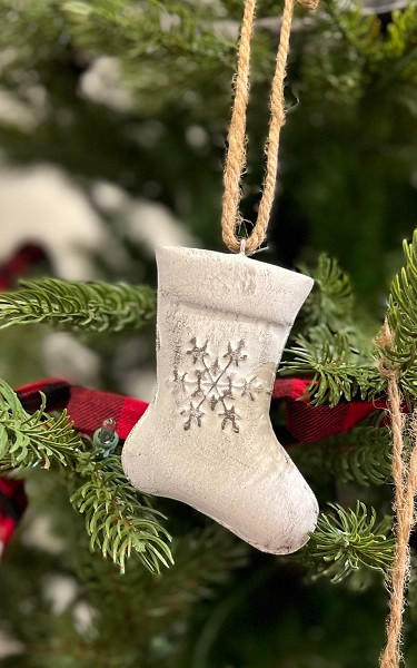 Skates White Washed Ornament 90724W