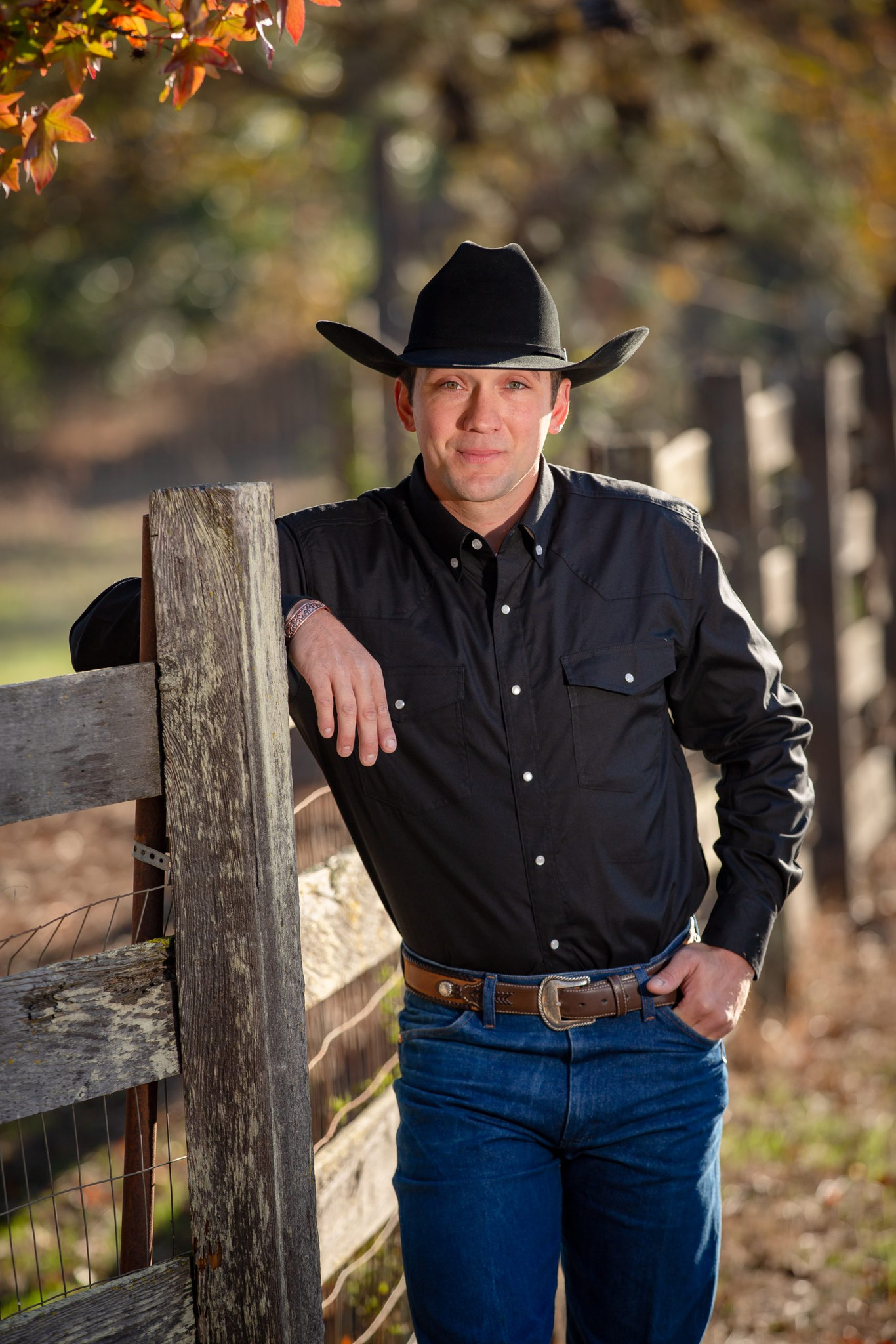 Oxford Western Shirt w/ Pearl Snaps - Black - Mountain Horse Trading