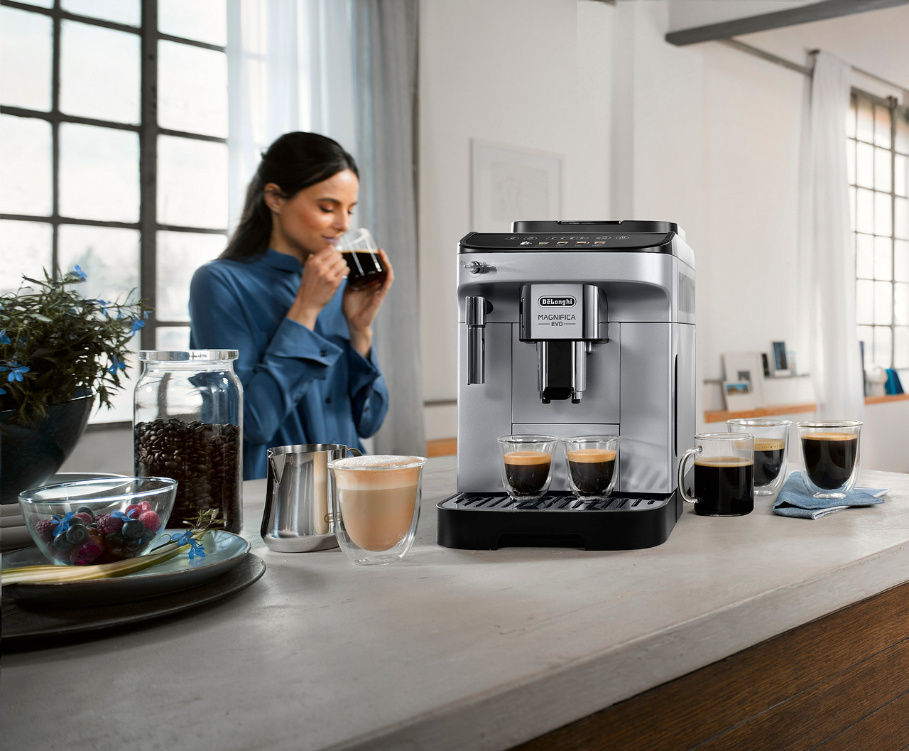 Delonghi Magnifica Evo Fully Automatic Coffee Machine Package