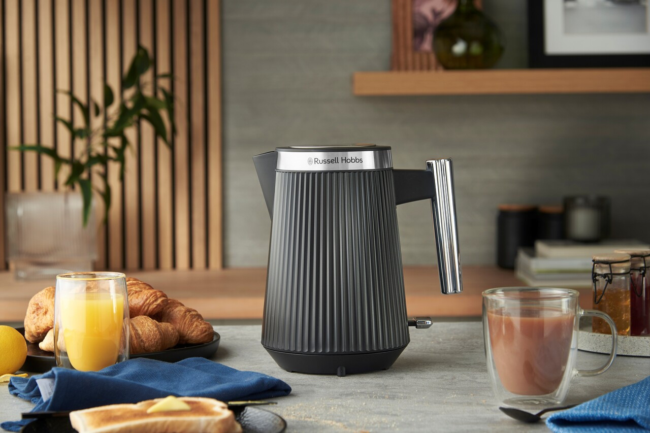 Russell Hobbs Mat Black Café Kettle Amazon.com: Russell Hobbs cafe kettle 0.8L matte black 7408JP-88
