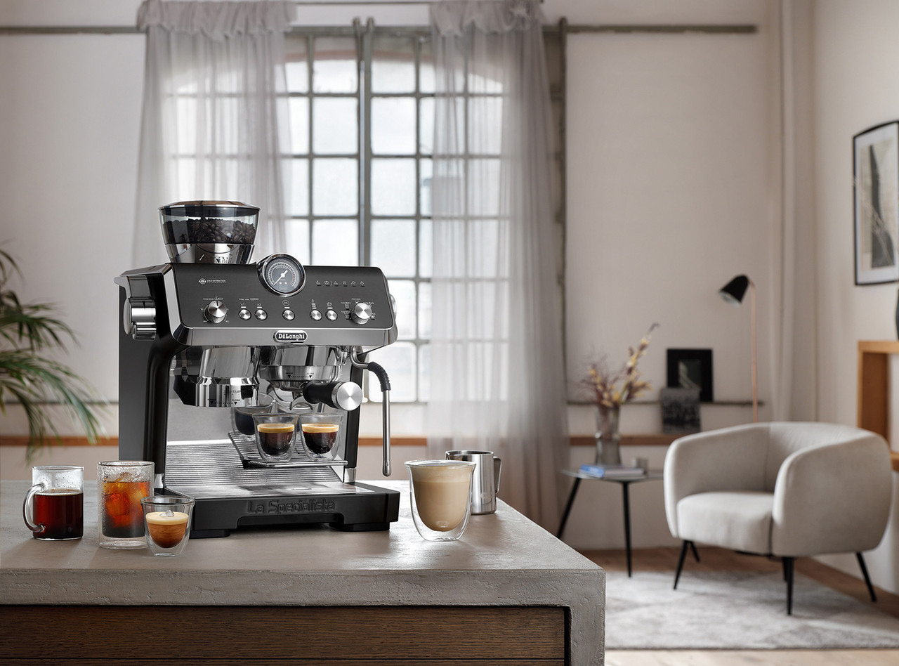De'Longhi La Specialista Opera EC9555BK Coffee Machine with Cold Brew