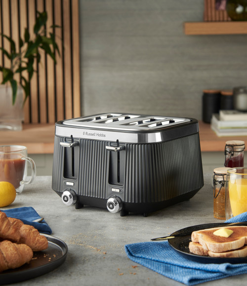 Russell Hobbs Bronte 4 Slice Toaster – Matte Black Russell Hobbs Bronte 4 Slice Toaster – Matte Black
