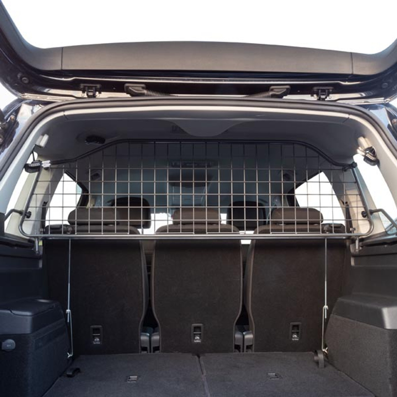 Custom Made Dog Guard for Volkswagen Touran 2015 onwards