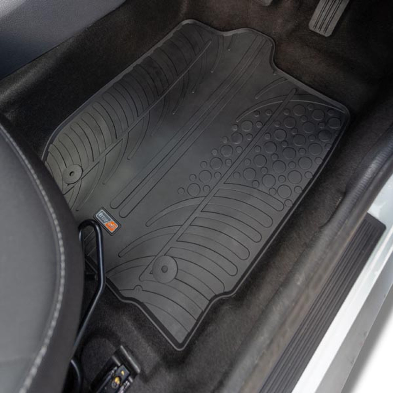 Custom Made Rubber Car Mats for Dacia Duster 2010 to 2018