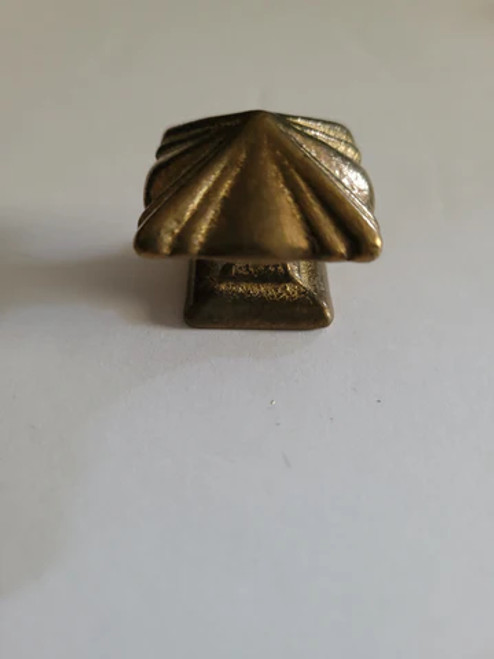 36921 Pyrimid Brass Finial
