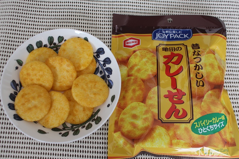 Curry Senbei Rice Cracker Curry flavored rice crackers Kameda Seika Japanese Snack Park