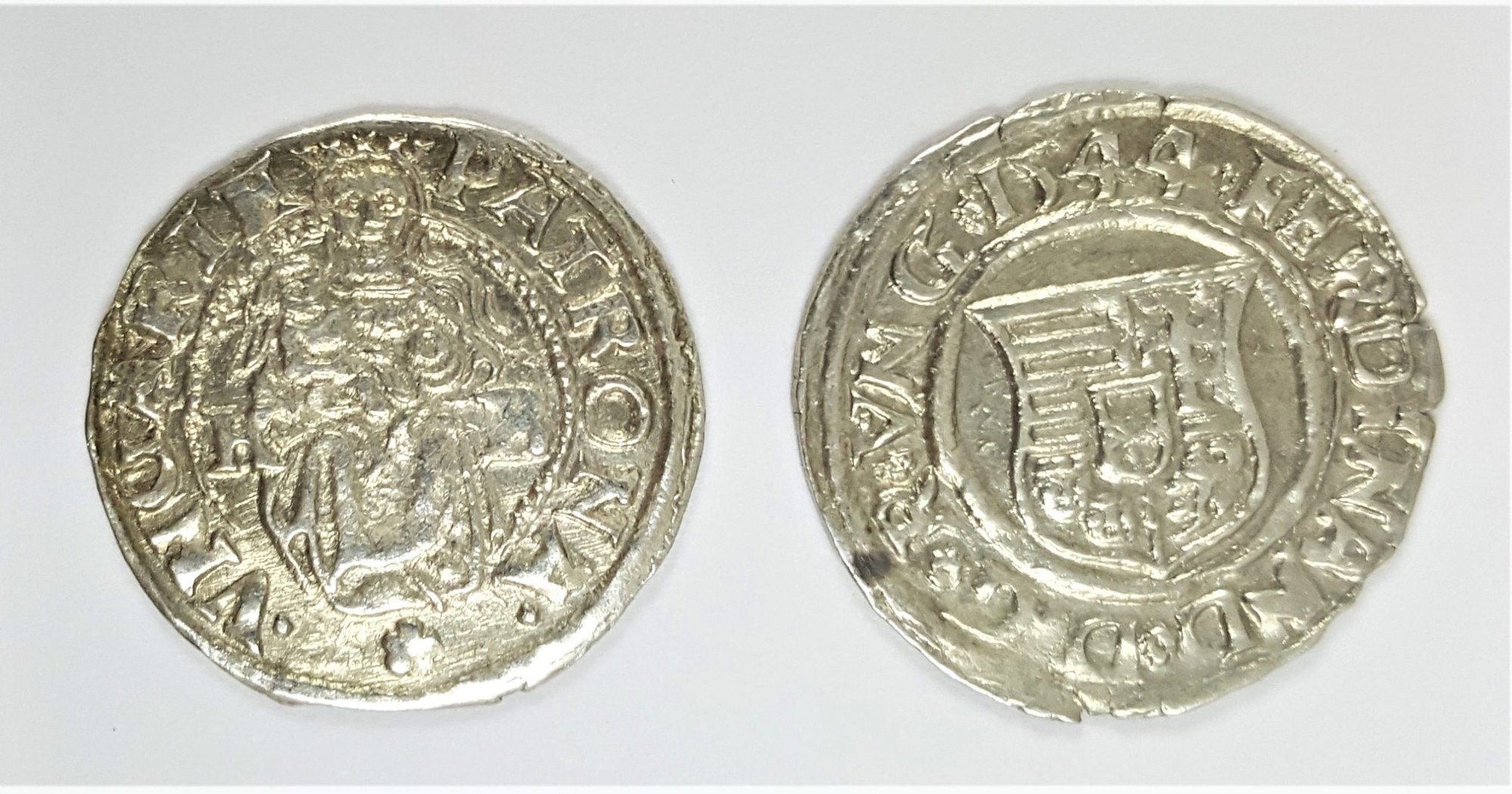 Madonna & Child Box: Virgin Mary and baby Jesus Silver Denar of Hungary (One-Coin Box)