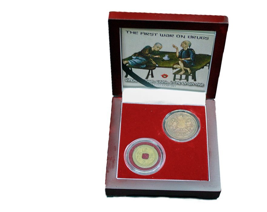 The First "War on Drugs&#8220;: Great Britain, China, and the Opium War (Two-Coin Box)