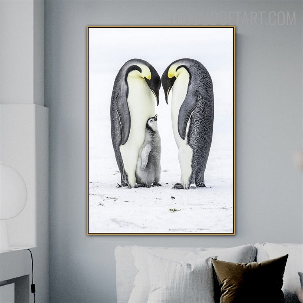 Emperor Penguin Bird Naturescape Effigy Picture Canvas Print for Room Wall Molding