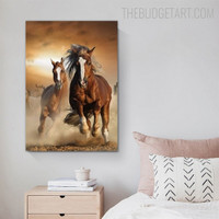 Ground Run Horses Animal Modern Painting Pic Canvas Print for Room Wall Outfit