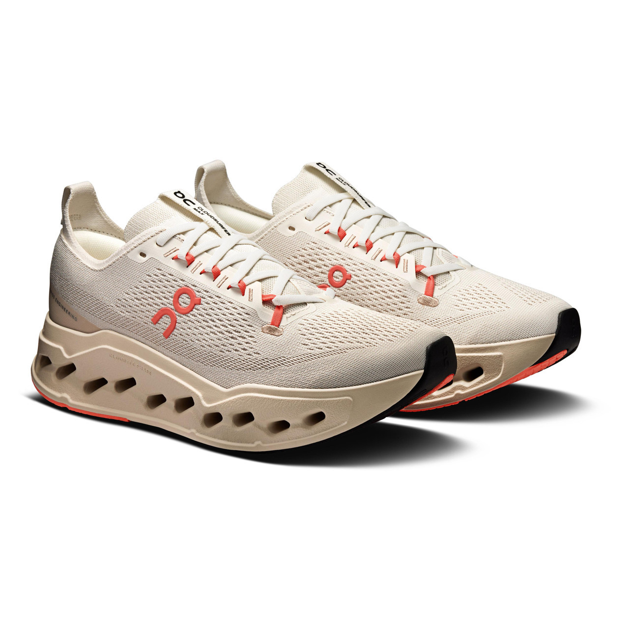 新品同様 On Cloudsurfer Max Wide スニーカー On Cloudsurfer Max Wide Women's Road Running Shoe