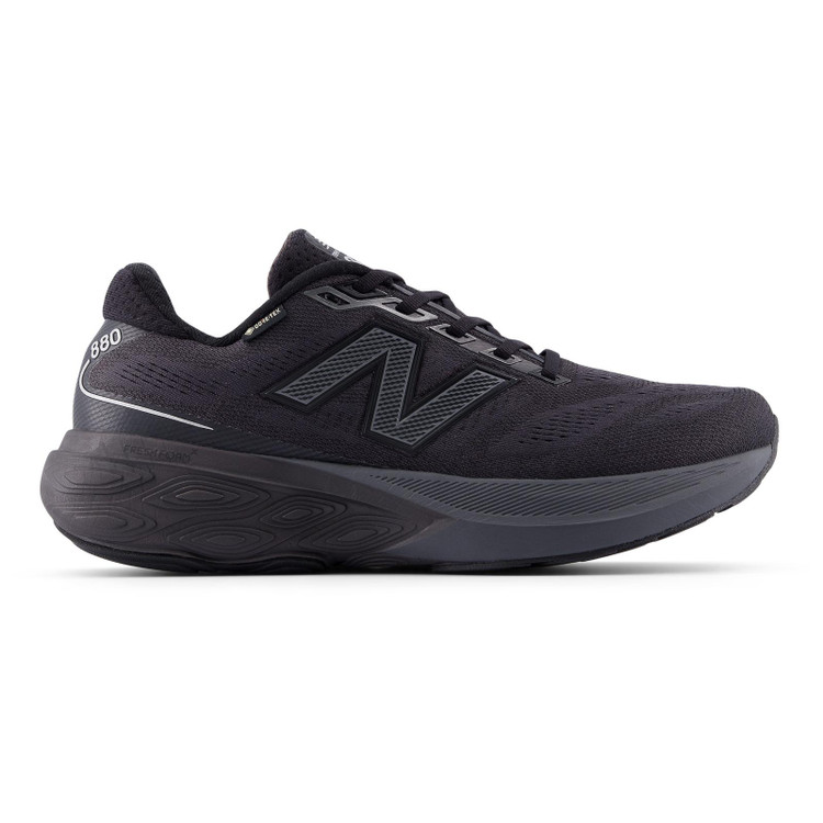 BLACK / CASTLEROCK