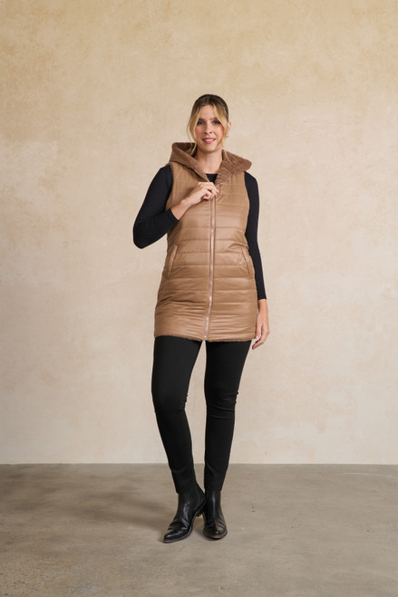 Reversible Vest with Faux Fur & Puffer - Latte