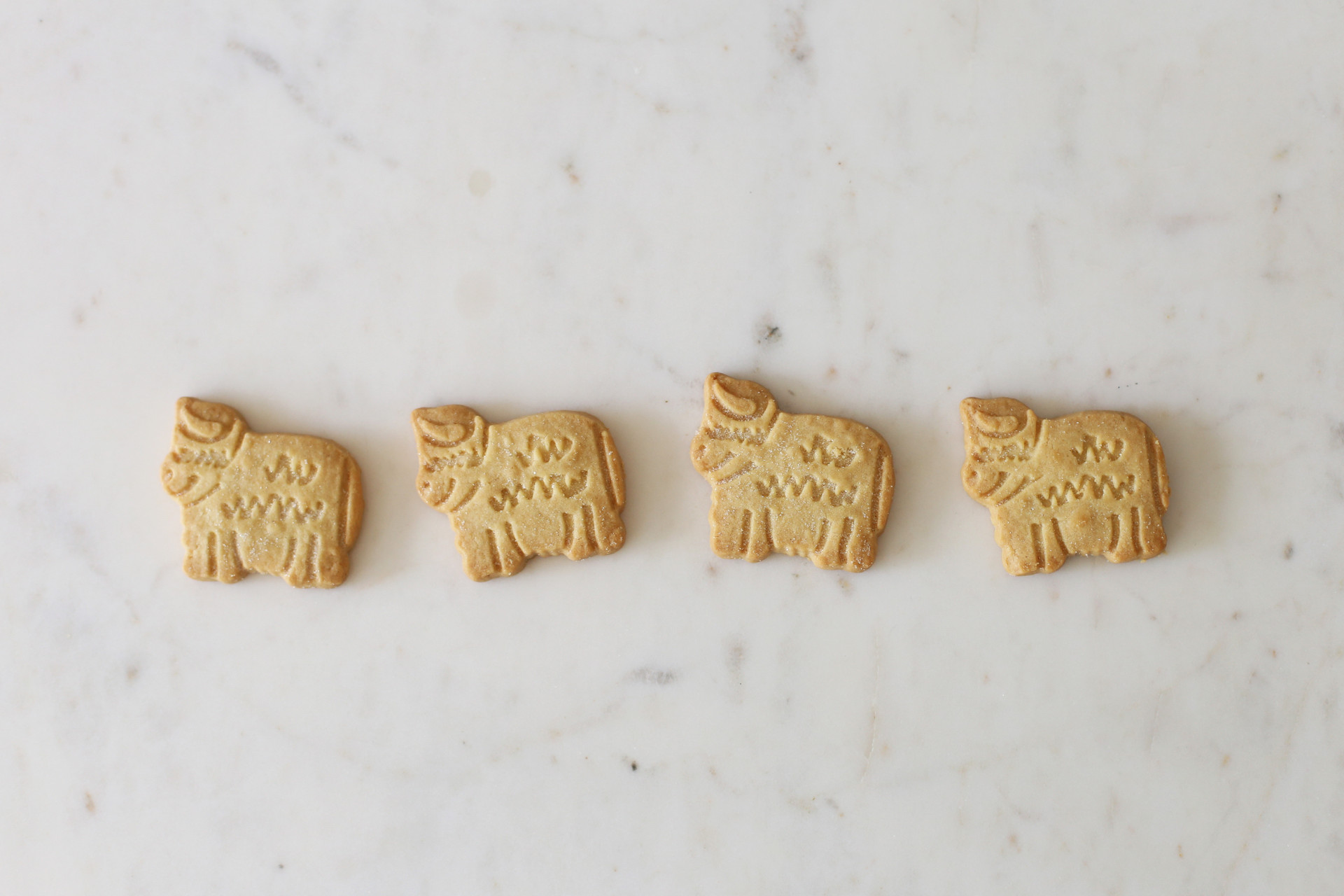 Shortbread Highland Cow Carton Walker's Shortbread