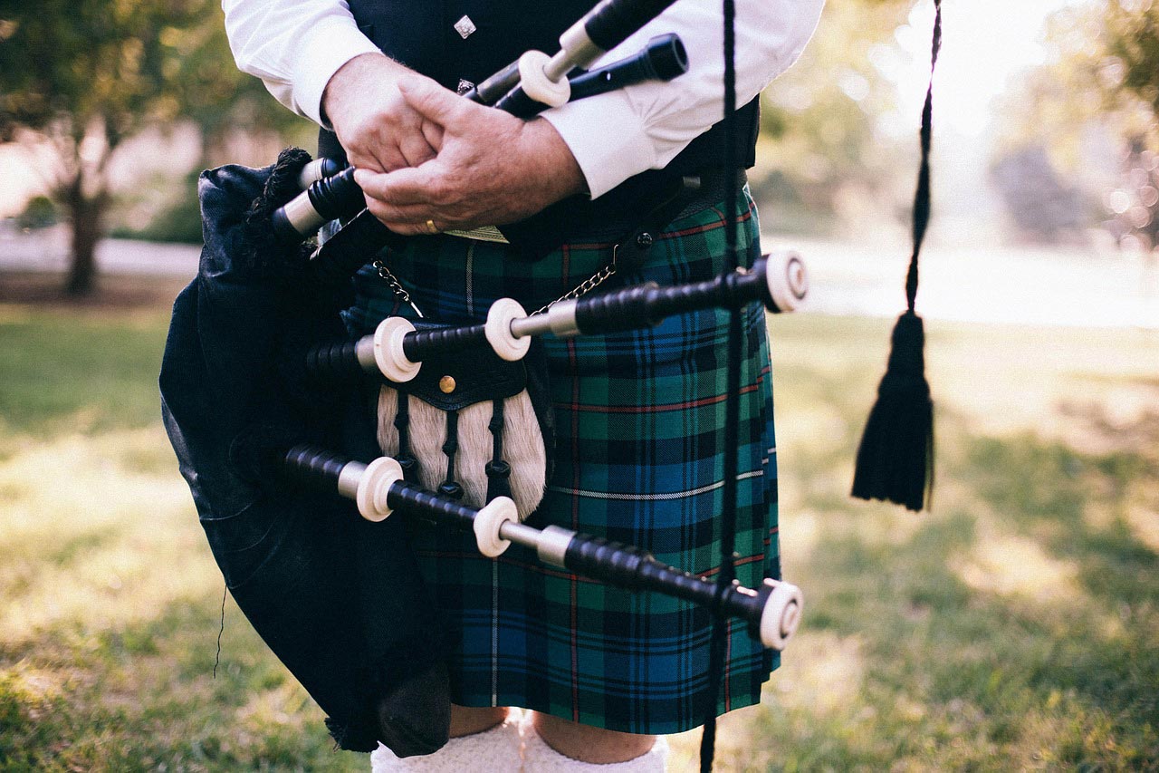 Pipe Up! Bagpipe Music for Beginners Walker's Shortbread