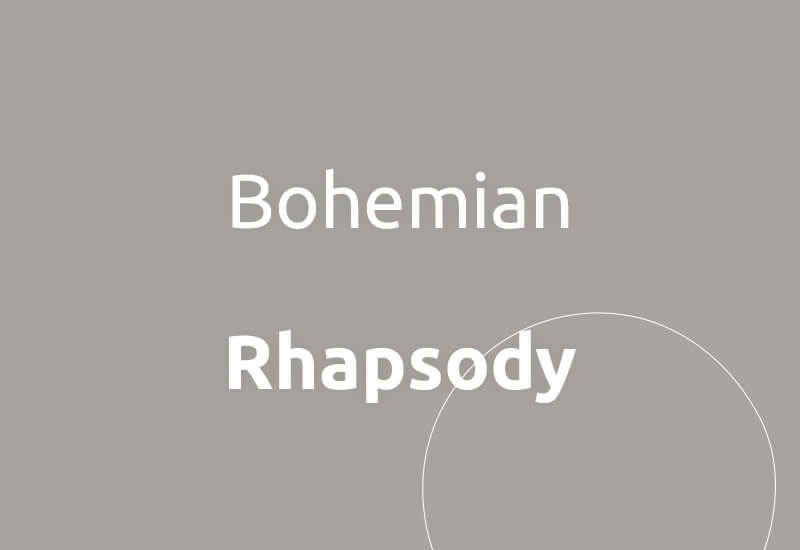 Een grijze kleur met de tekst Bohemain Rhapsody