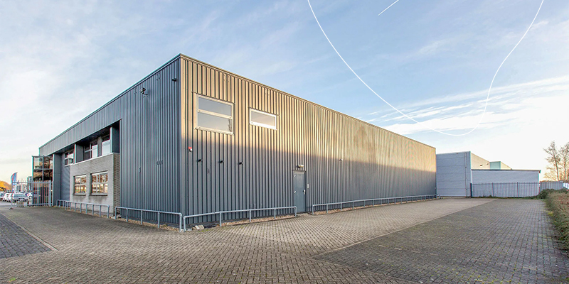 Het verfmagazijn van Verf.nl in Wormerveer.