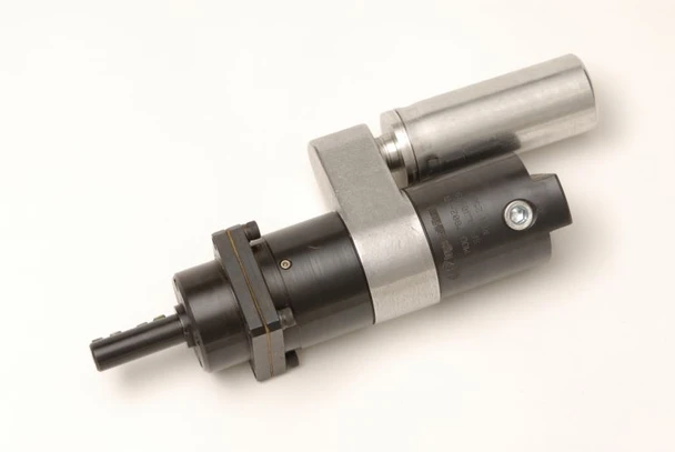 8228-11B Multi-Vane Air Motor - In-Line Planetary Gear Series by Ingersoll Rand image at AirToolPro.com