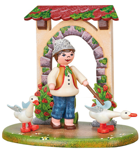 “Hubrig Goose Boy wooden figure with geese — handcrafted Erzgebirge folk art.”