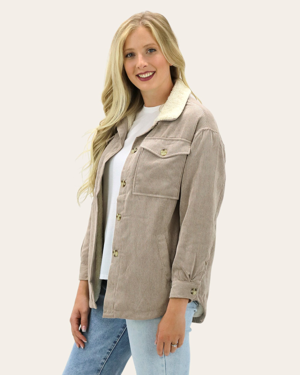 レディース ジャケット COTTON×LAMB Sherpa Lined Corduroy Shacket Women's – Light Taupe | Trendy Threads