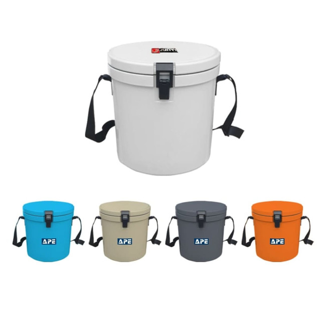 A 12L ice bucket in white with a handy rope, alongside options in blue, grey, khaki, and orange. Features a logo.