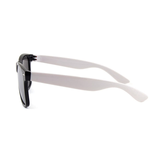 Stylish sunglasses featuring a black frame and white arms, with darker lenses and a logo on the side.