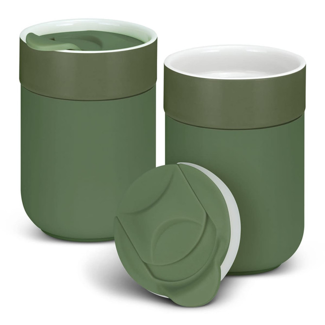 A green ceramic coffee cup set with a lid, featuring a smooth finish and simple design.
