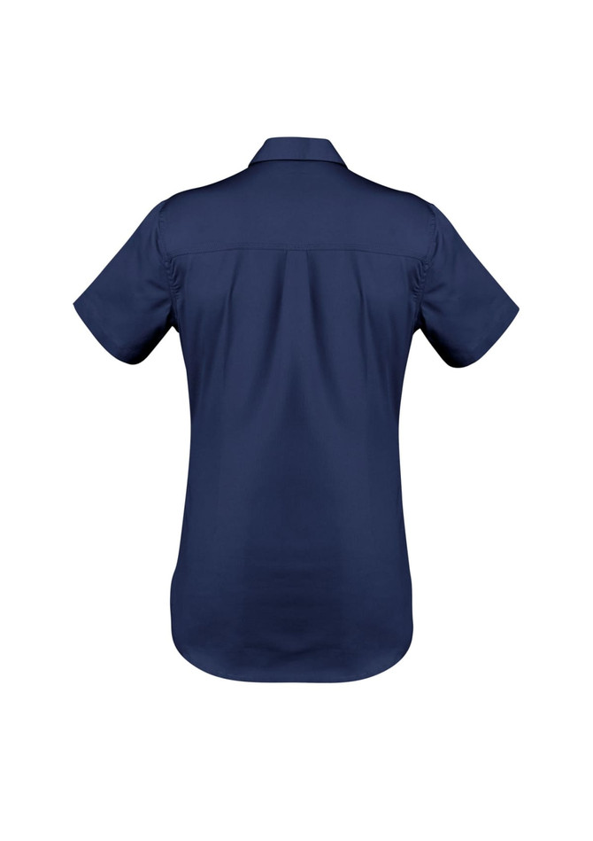 A navy blue short sleeve shirt with a fitted design, featuring a back yoke and logo.