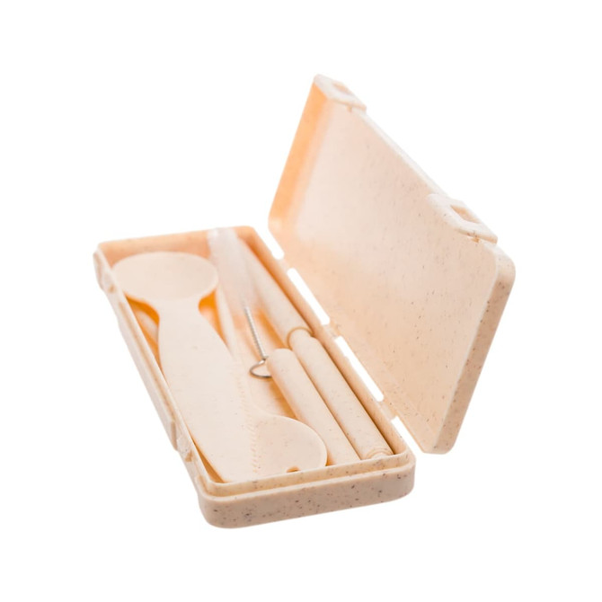 A Ramen Cutlery Set featuring a spoon, fork, chopsticks, and a pair of scissors, all neatly housed in a compact case.