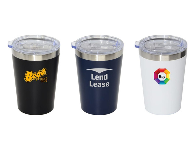 A drink bottle trio featuring black, navy, and white travel mugs, each with a lid and branding.