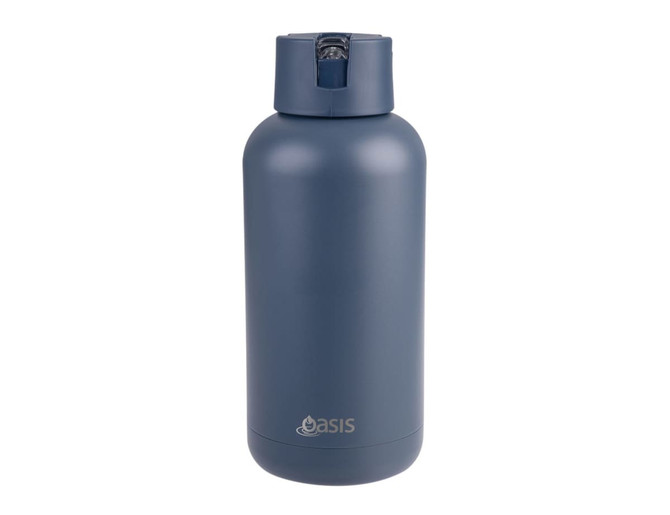 A drink bottle in dark blue with a sleek design and a flip-top lid, featuring a logo at the base.
